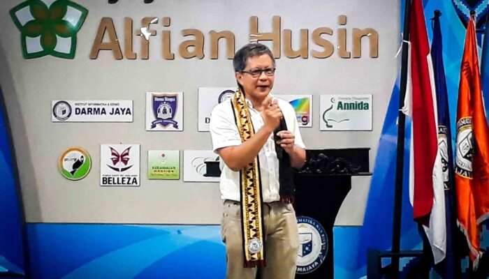 Rocky Gerung: Kalau Lulus Gangguan, Mirza-Jihan Berpotensi Jadi Paslon Presiden 2029