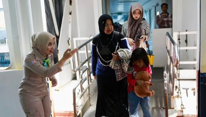 Mulai 26 Maret 2025 ASDP Beri Diskon 36% Tarif Kapal Ekspres Merak-Bakauheni