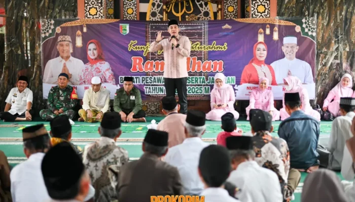 Bupati Pesawaran ke Negeri Katon, Dendi: Silaturahmi Ramadan ini Tahun Terakhir Saya, Jaga Persatuan