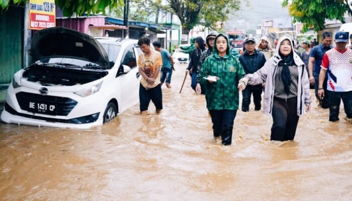Eva Dwiana Tuding PT Pelindo Penyebab Banjir Parah di Kecamatan Panjang