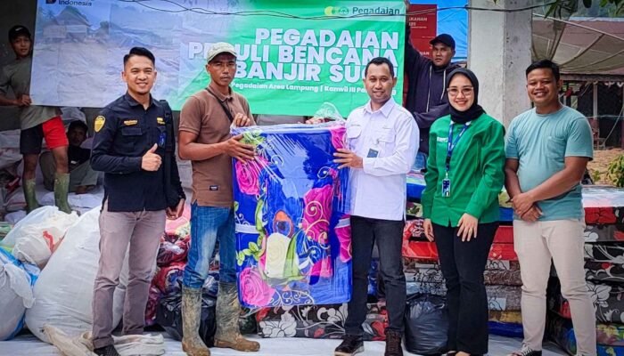 Pegadaian Kanwil III Salurkan Bantuan Korban Banjir Bandang Lambar