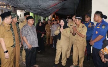 Bocah Tenggelam di Sungai Balok Ditemukan Dalam Kondisi Meninggal Dunia, Eva Dwiana Datangi Rumah Duka Beri Dukungan Kepada Keluarga