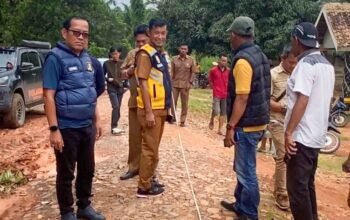 Tinjau Jalan Rusak di Tanjung Ratu, DPRD Lampung: Sudah Jadi Keluhan Masyarakat