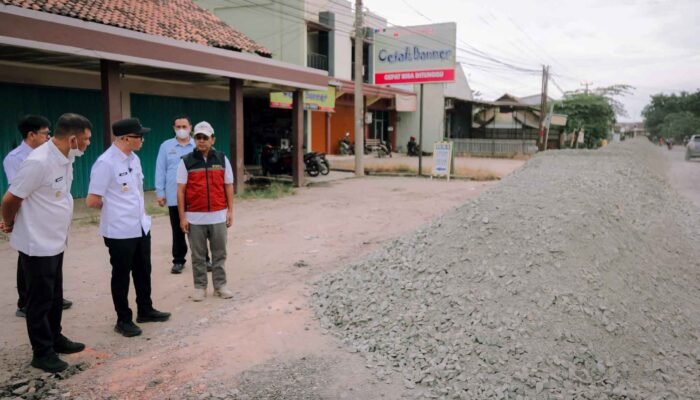Gubernur Lampung Tinjau Perbaikan Jalan di Tubaba, Mirza: Delapan Ruas Telah Diperbaiki